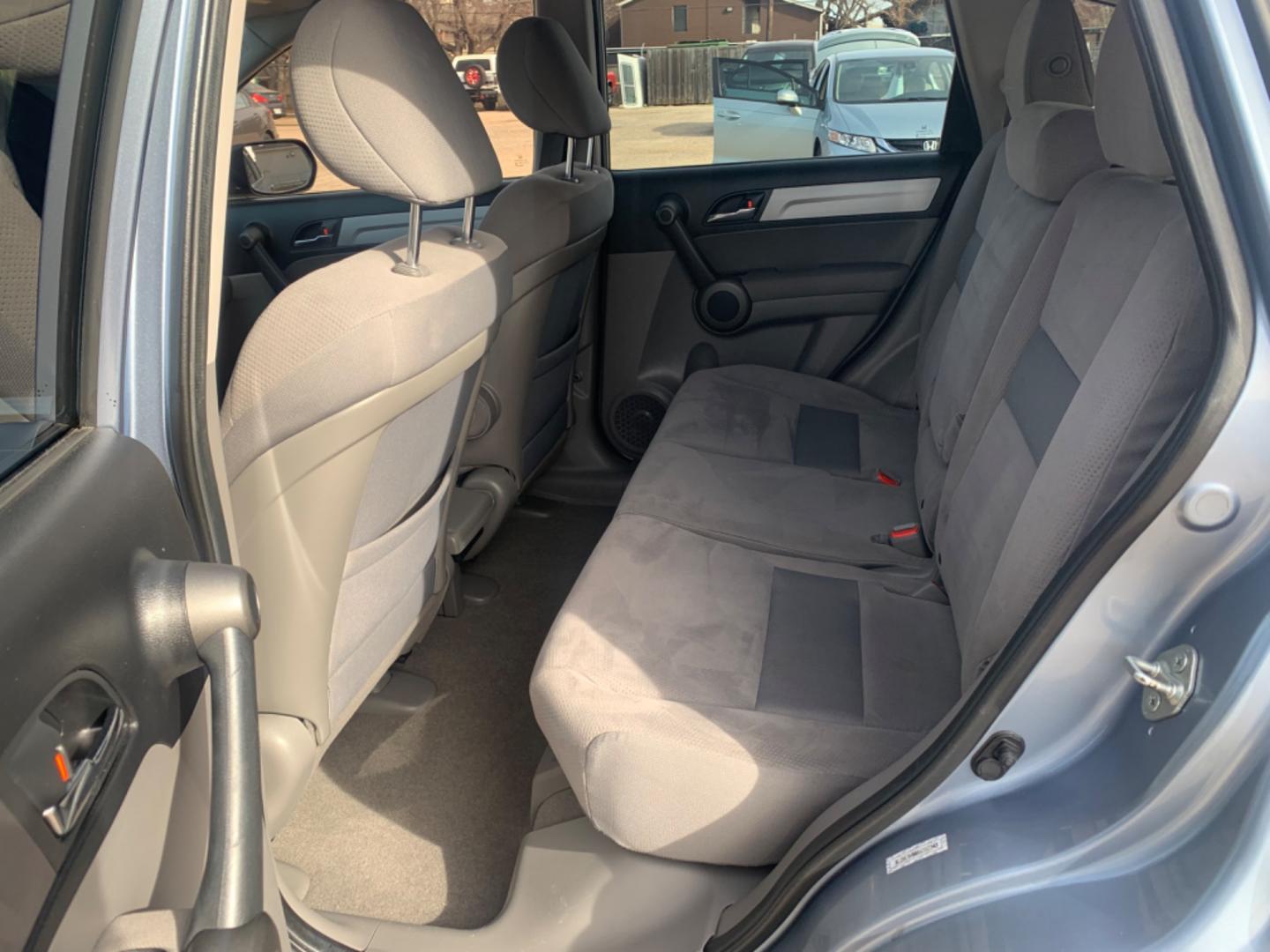 2010 Blue /gray Honda CR-V EX 2WD AT (3CZRE3H58AG) with an 2.4L L4 DOHC 16V engine, Automatic transmission, located at 1830 North Belt Line Road, Irving, TX, 75061, (469) 524-0199, 32.834373, -96.993584 - Photo#10